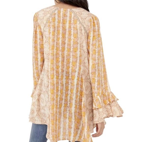 Free People breezy light weight blouse. Beautiful hippy vibes! Large - Picture 6 of 7